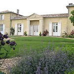 Chateau Belles Graves Bed & Breakfast 2*