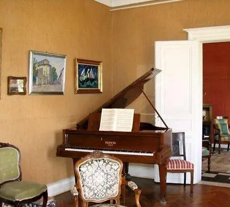 Chateau Belles Graves לינה וארוחת בוקר Pomérols