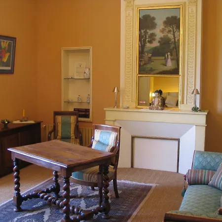 Bed & Breakfast Chateau Belles Graves