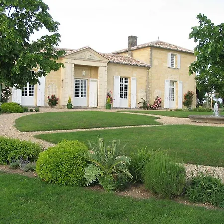 לינה וארוחת בוקר Chateau Belles Graves