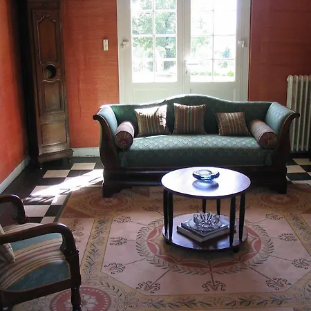 Chateau Belles Graves